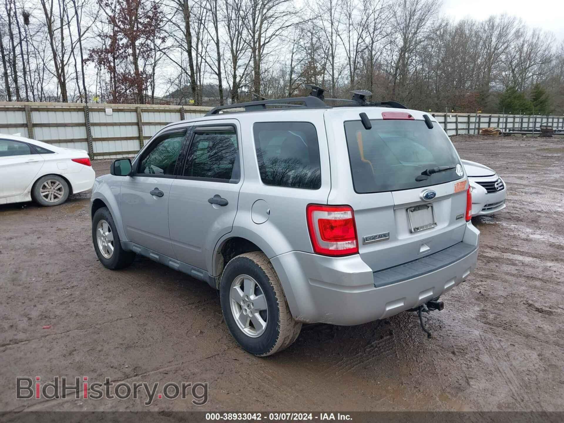 2011 FORD ESCAPE - VIN: 1FMCU0C78BKC08530 - Фото 3