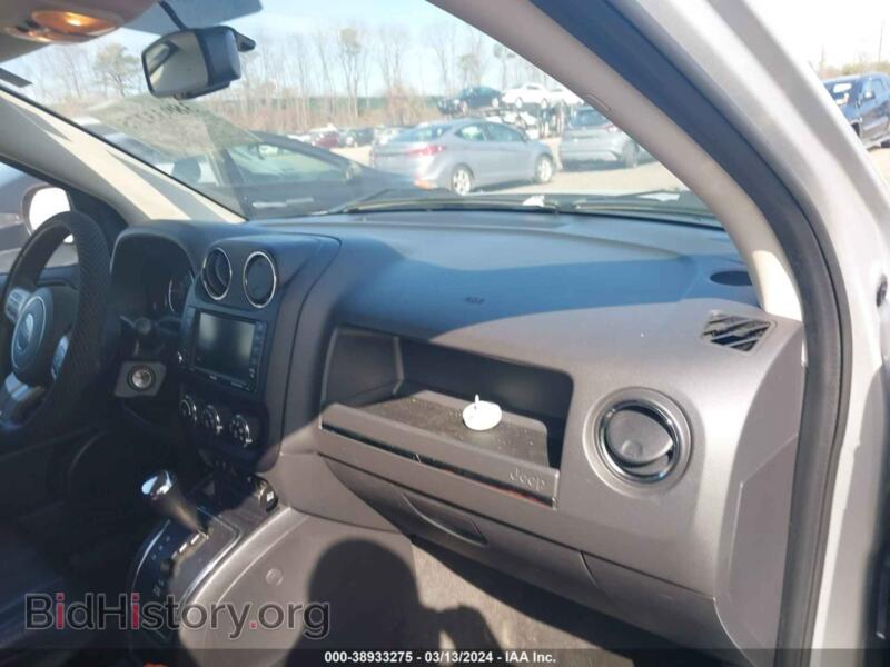 2012 Jeep COMPASS (VIN 1C4NJDCB9CD692246) — photo 5 of 12