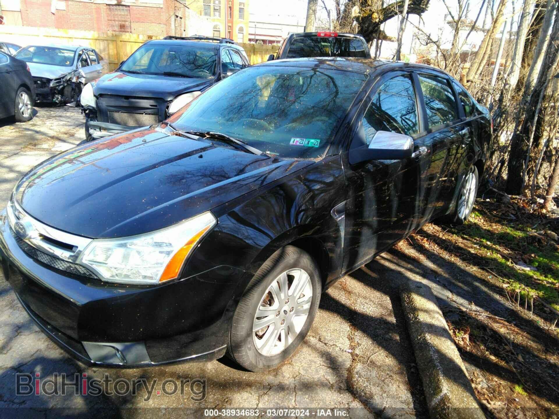 2009 FORD FOCUS - VIN: 1FAHP37N59W234748 - Photo 2