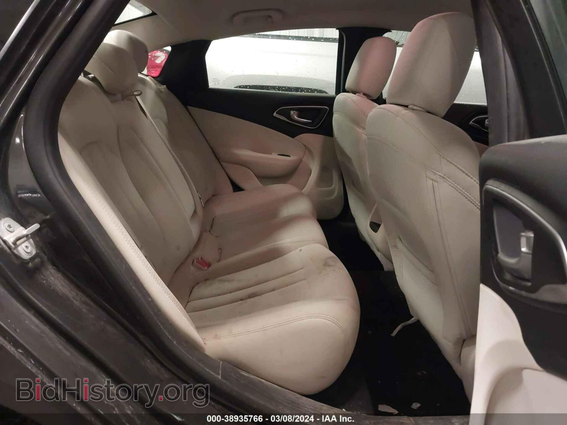 2016 CHRYSLER 200 - VIN: 1C3CCCAB3GN116770 - Фото 8