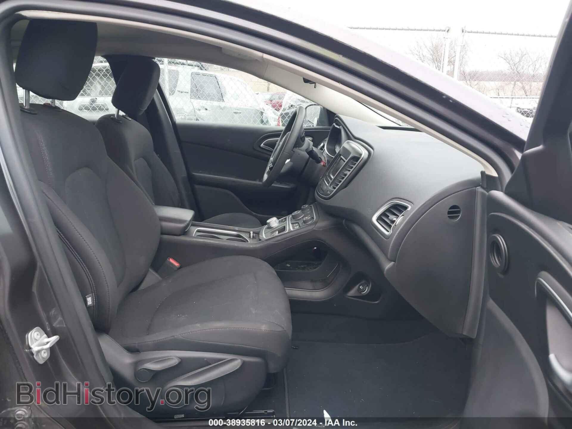 2017 CHRYSLER 200 - VIN: 1C3CCCABXHN512180 - Фото 5