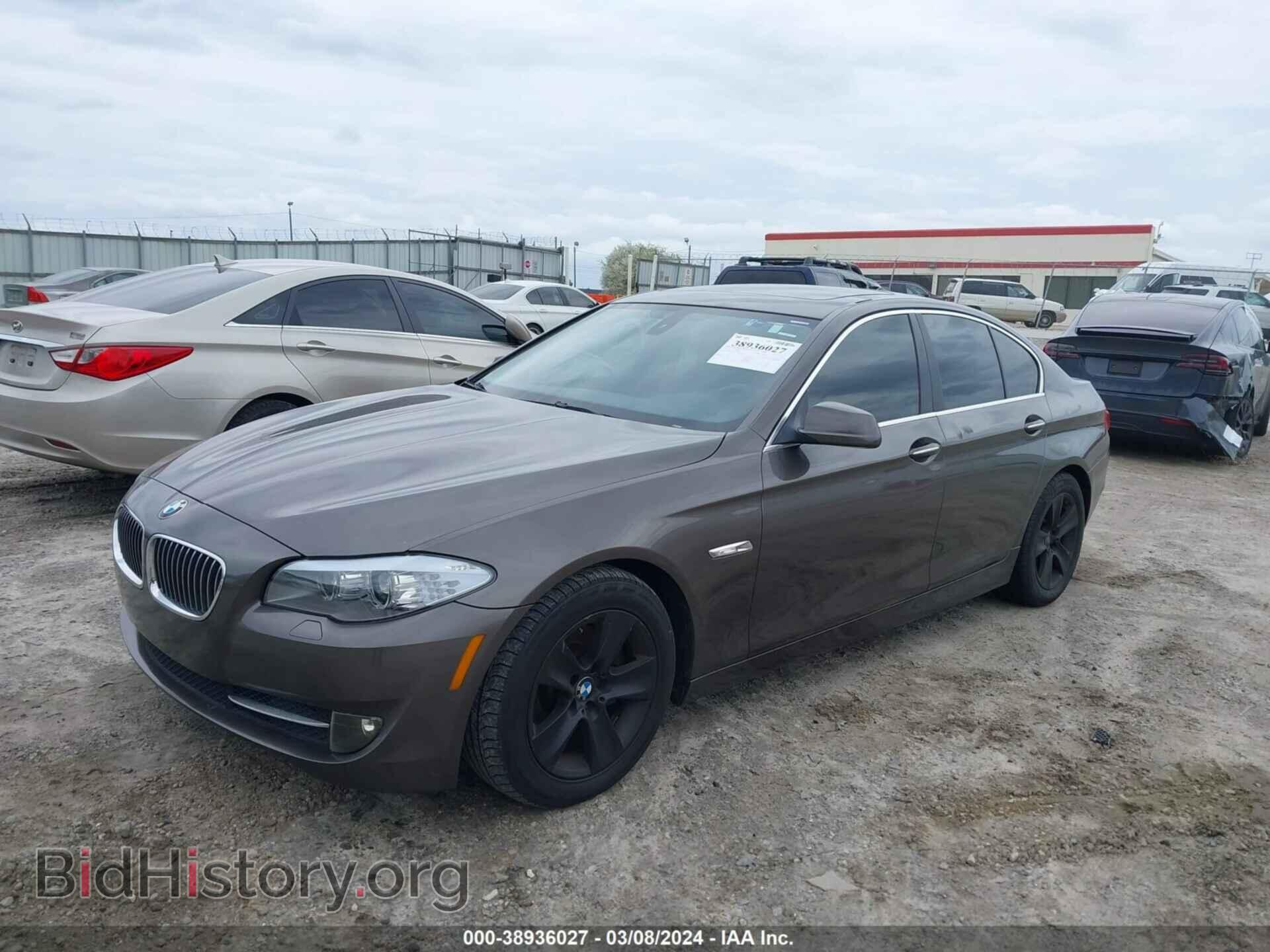2011 BMW 528I - VIN: WBAFR1C52BC745361 - Фото 2