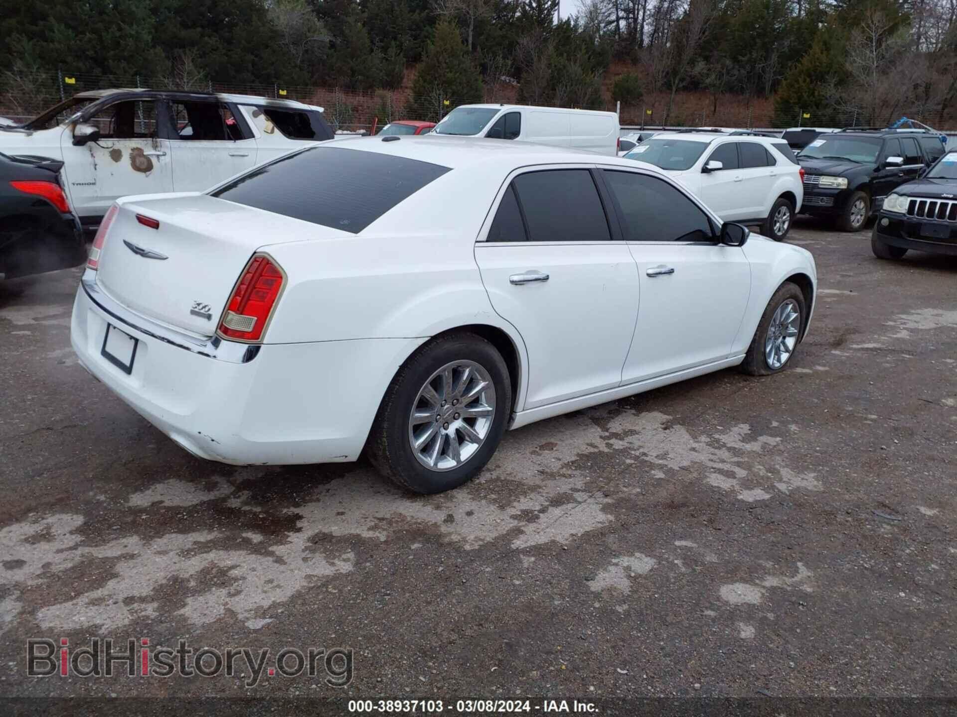 2011 CHRYSLER 300 - VIN: 2C3CA5CG1BH546793 - Фото 4