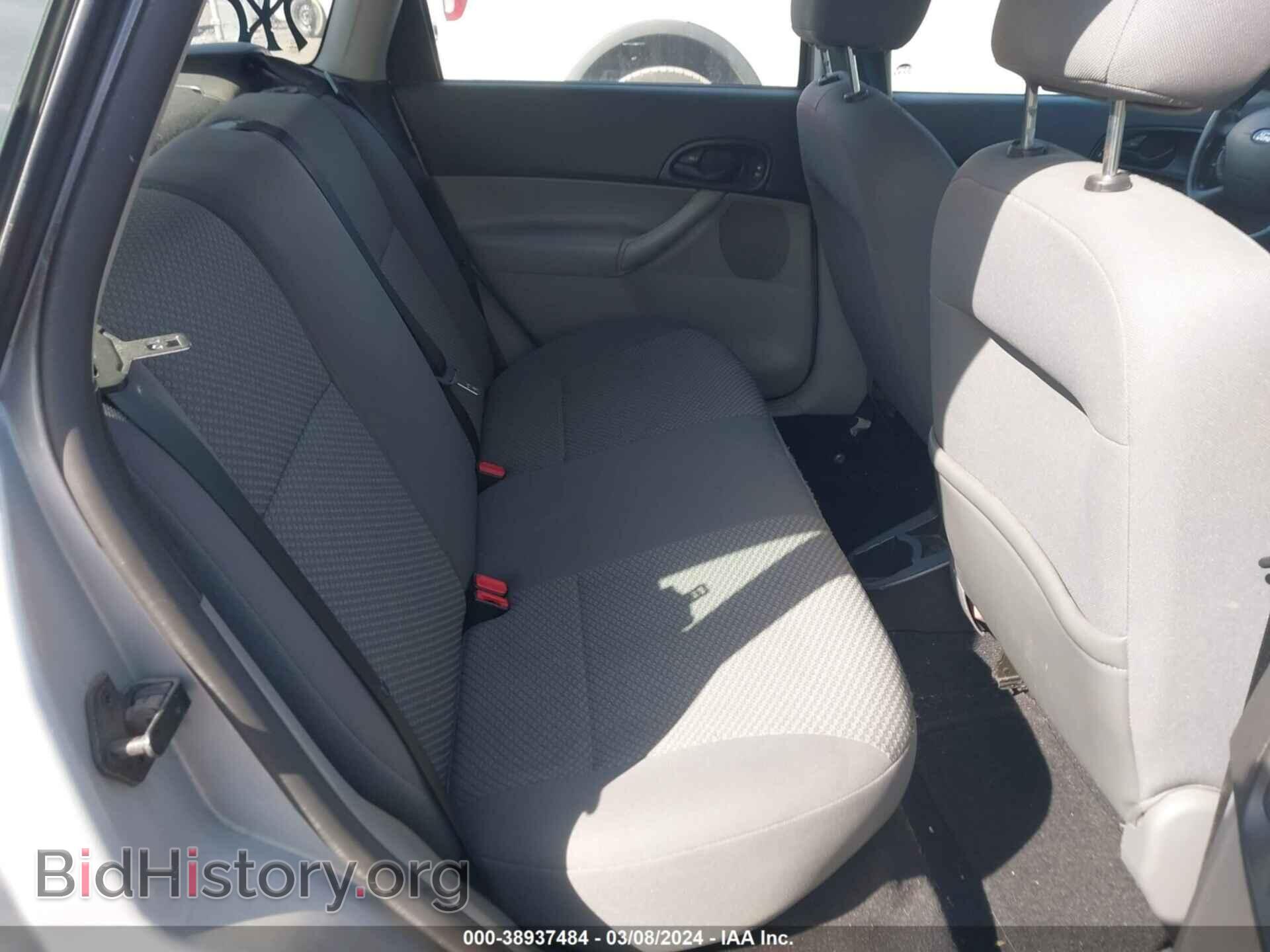 2007 FORD FOCUS - VIN: 1FAFP37N97W263383 - Photo 8