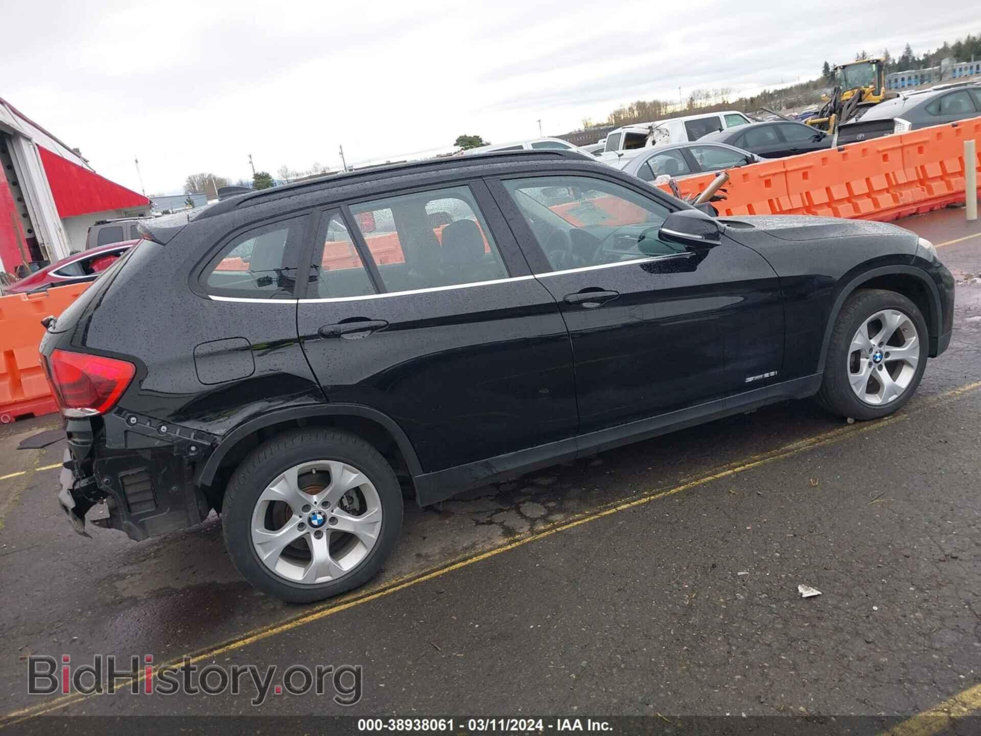 2013 BMW X1 - VIN: WBAVM1C53DVW41303 - Фото 4