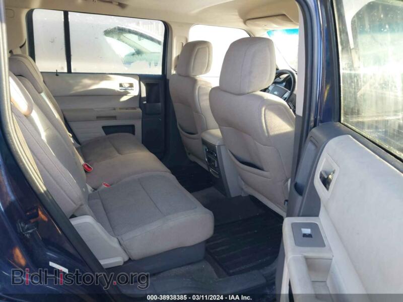 2011 Ford FLEX (VIN 2FMGK5BC6BBD34897) — photo 8 of 11