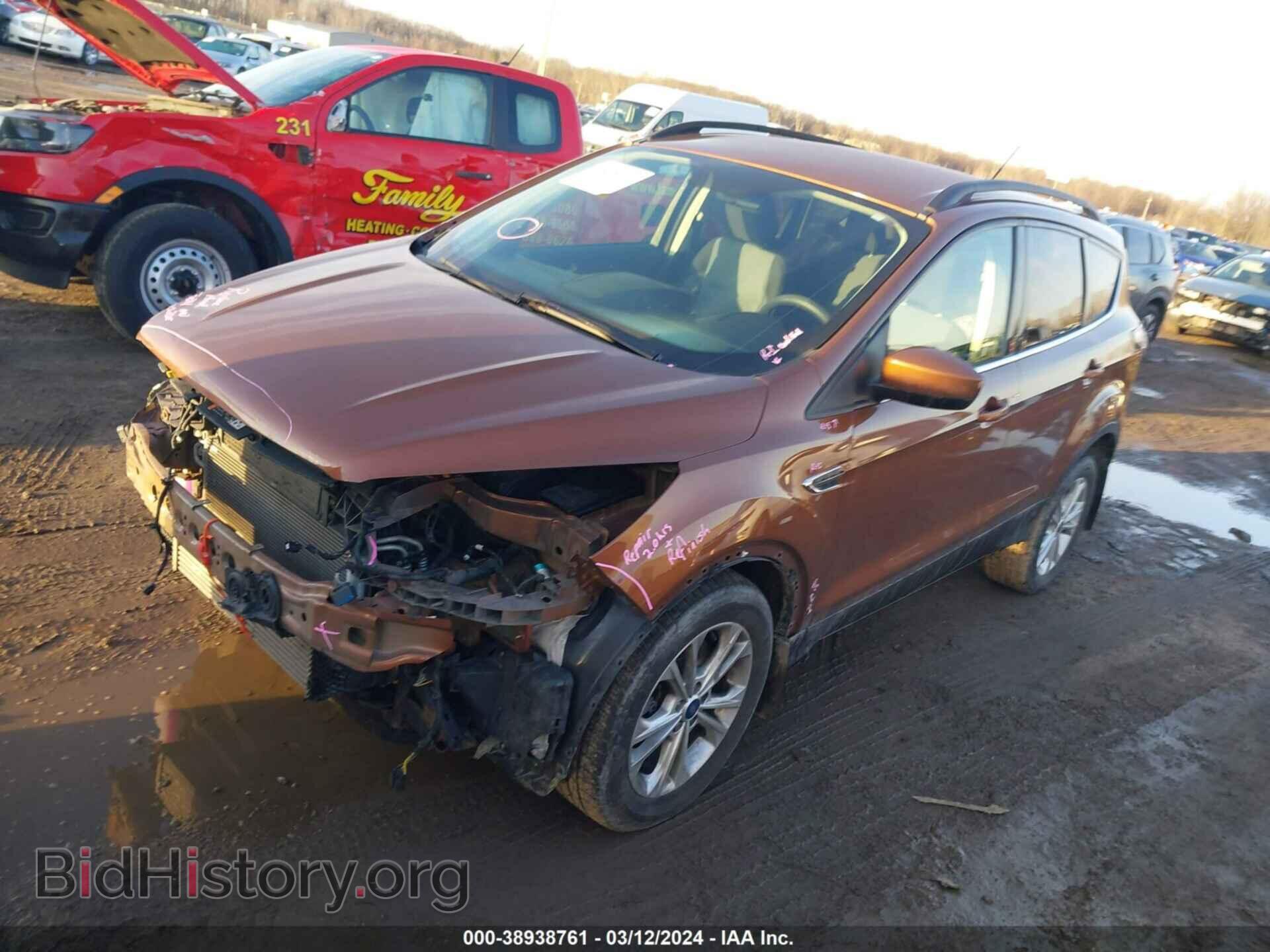 2017 FORD ESCAPE - VIN: 1FMCU9G95HUD39881 - Фото 2