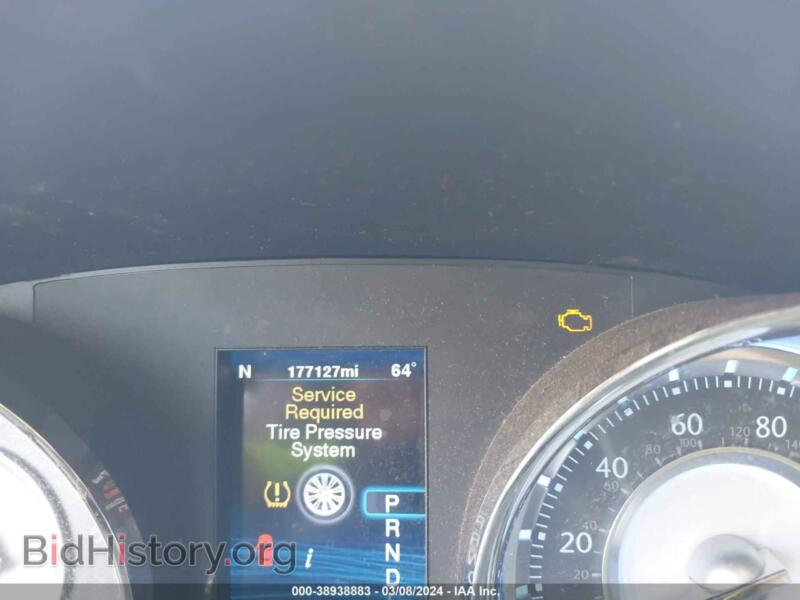 2012 Chrysler 300 (VIN 2C3CCACG6CH182066) — photo 7 of 11