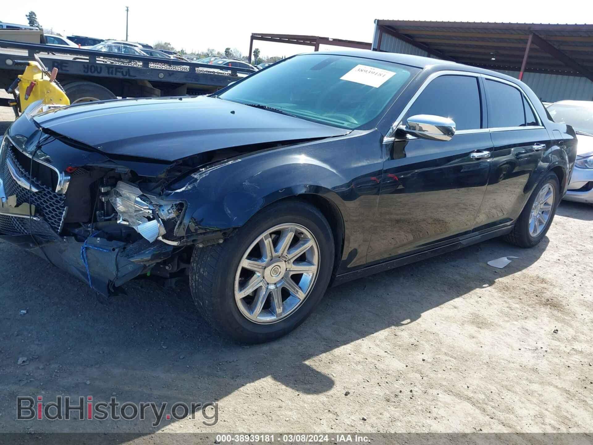 2016 CHRYSLER 300C - VIN: 2C3CCAEG3GH190337 - Фото 2