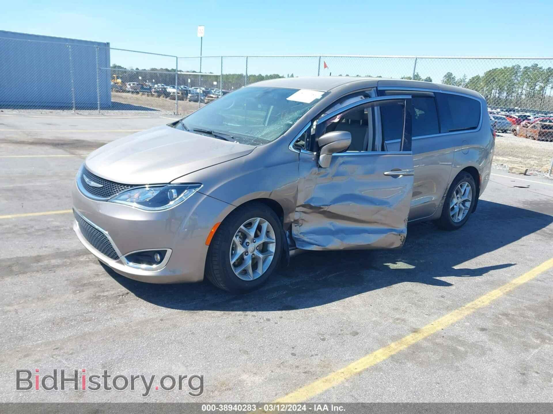 2018 CHRYSLER PACIFICA - VIN: 2C4RC1FGXJR316599 - Photo 2