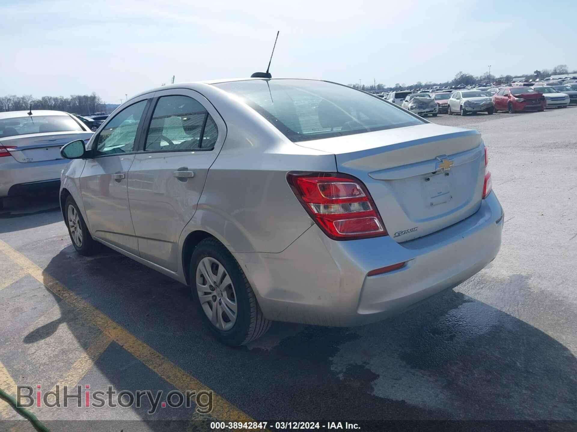 2017 CHEVROLET SONIC - VIN: 1G1JB5SH2H4131040 - Фото 3