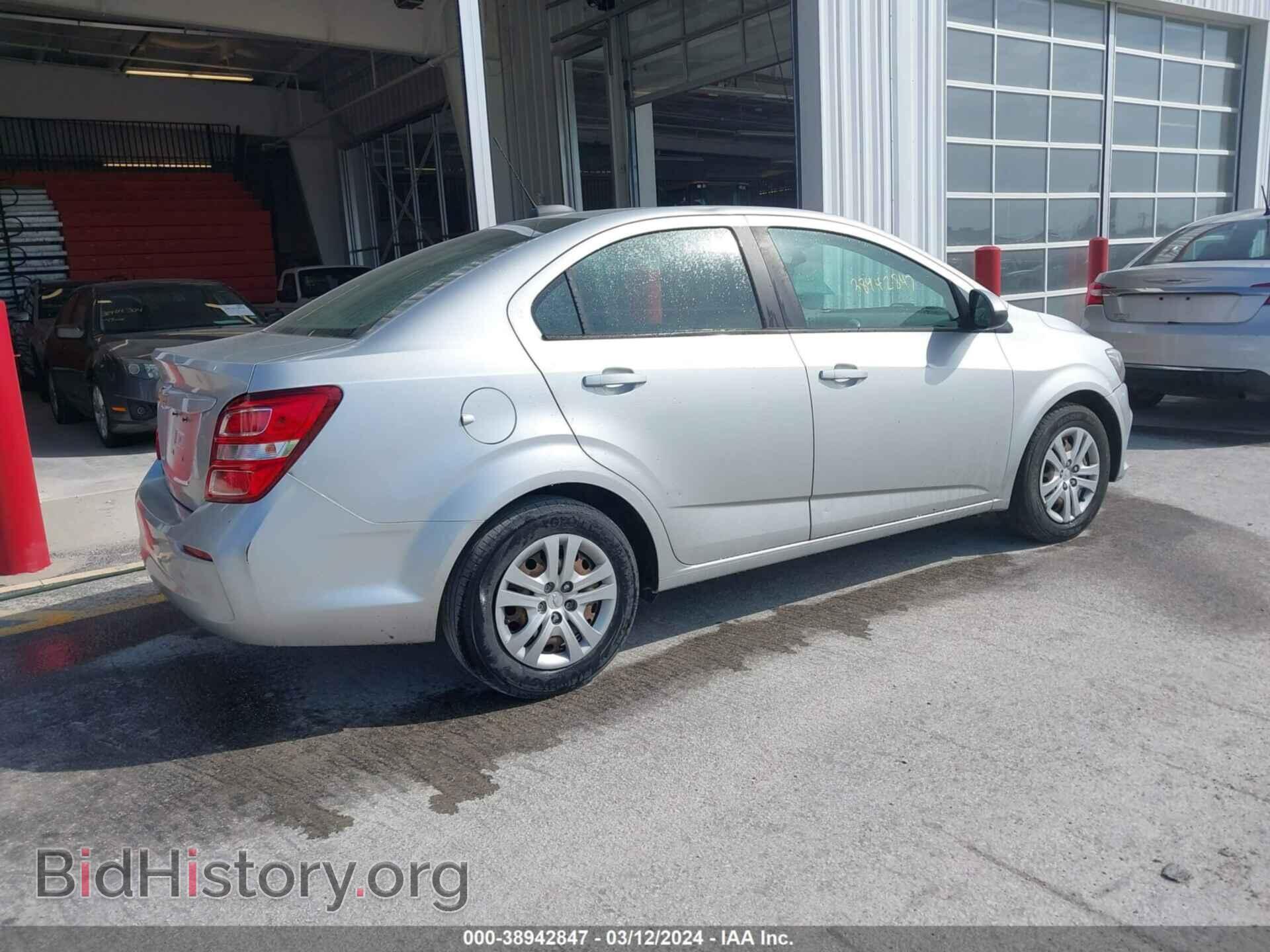 2017 CHEVROLET SONIC - VIN: 1G1JB5SH2H4131040 - Фото 4