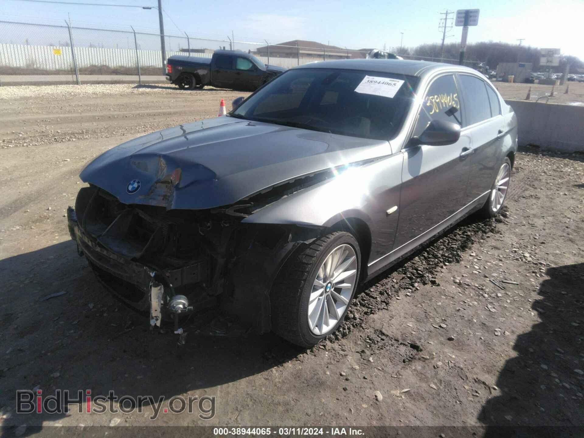 2011 BMW 335D - VIN: WBAPN7C54BA949612 - Фото 2