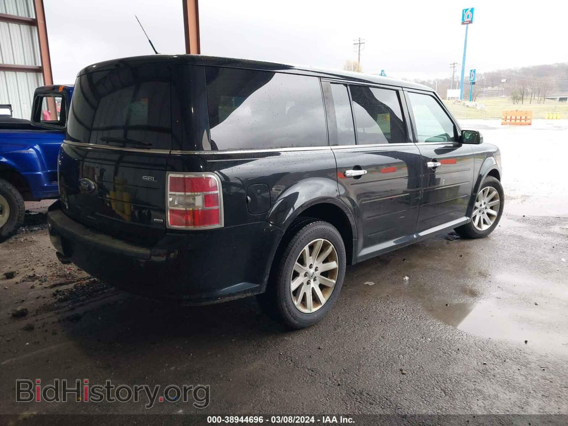 2009 FORD FLEX - VIN: 2FMEK62C19BB02358 - Photo 4