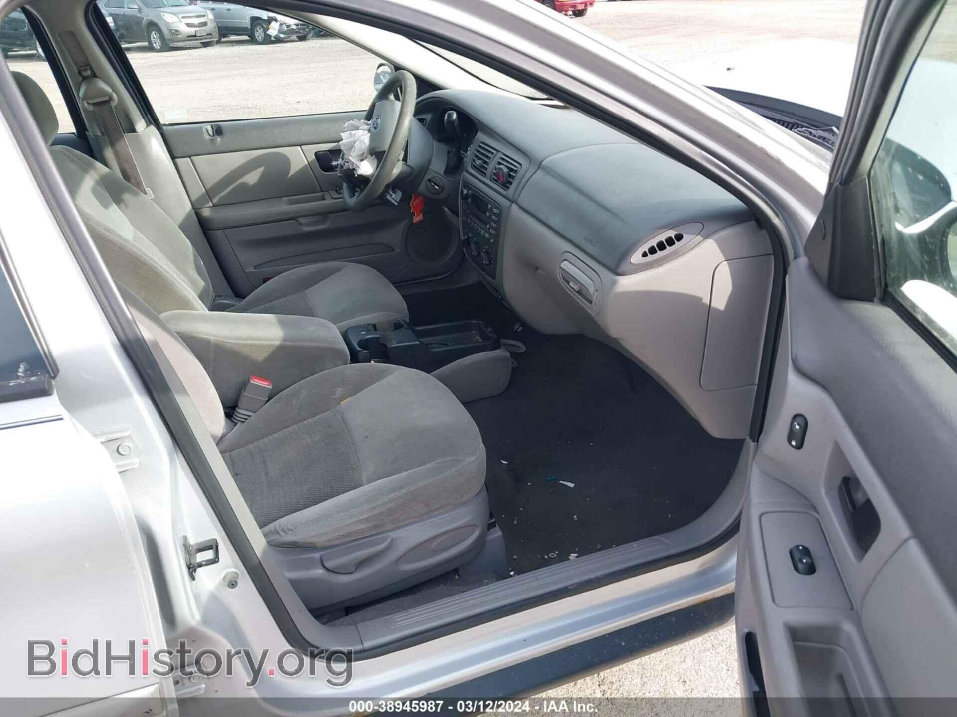 2006 FORD TAURUS - VIN: 1FAFP53U96A117764 - Фото 5