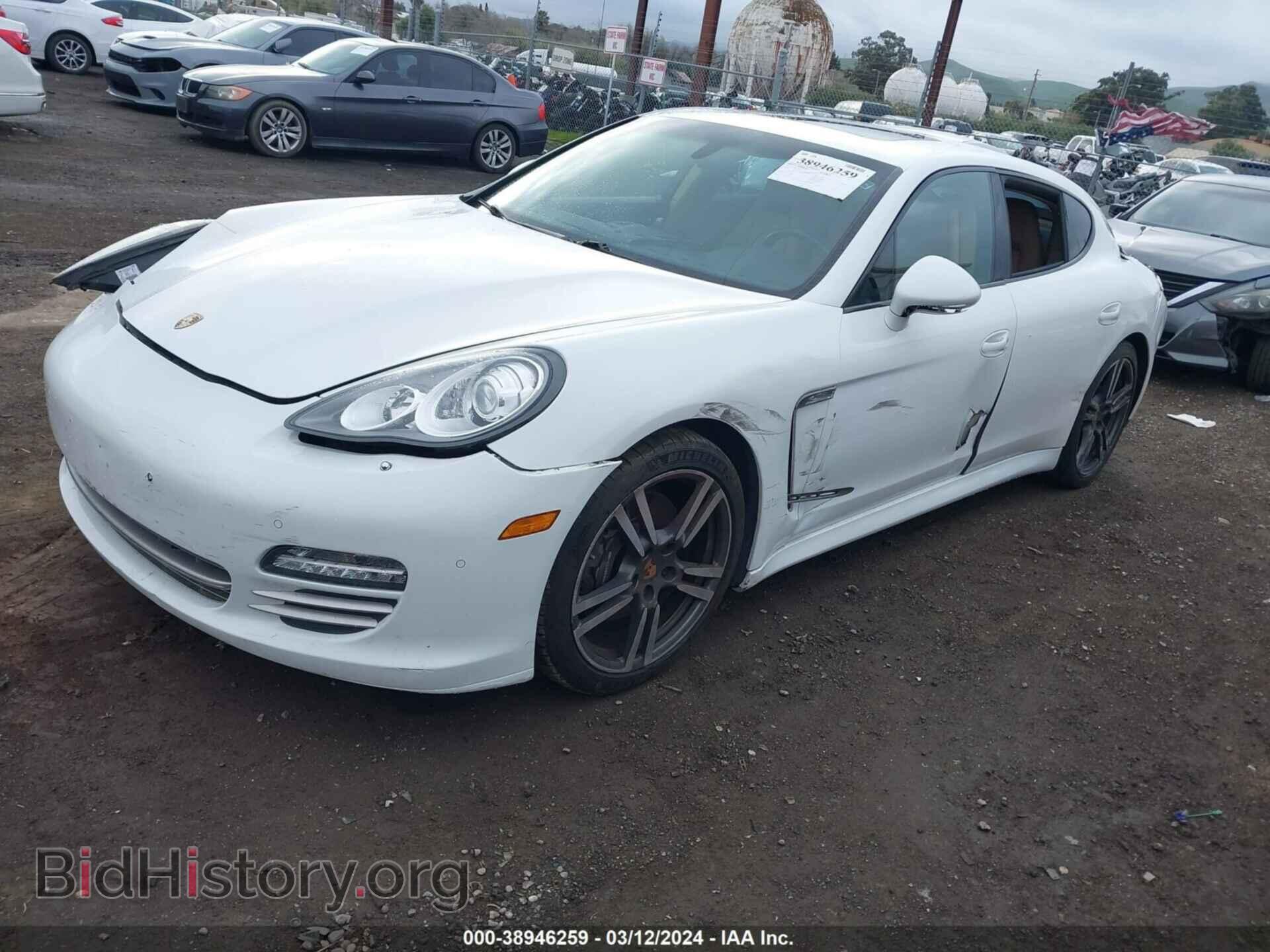 2013 PORSCHE PANAMERA - VIN: WP0AA2A70DL015742 - Фото 2