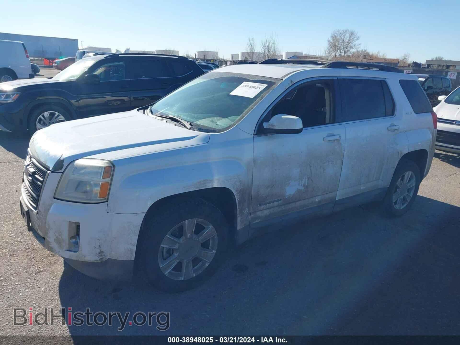 2011 GMC TERRAIN - VIN: 2CTFLTEC3B6352302 - Photo 2