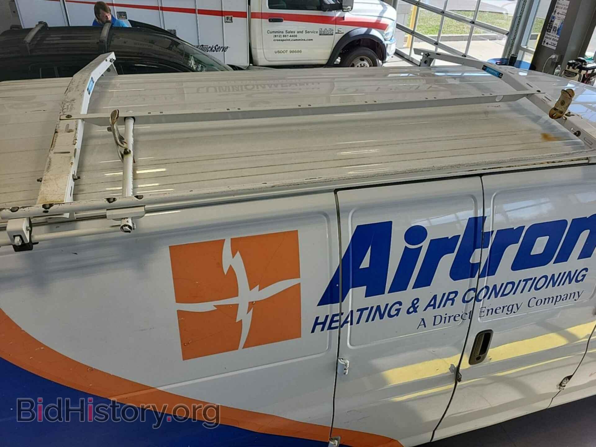 2013 CHEVROLET EXPRESS 2500 - VIN: 1GCWGFBA1D1188557 - Фото 5