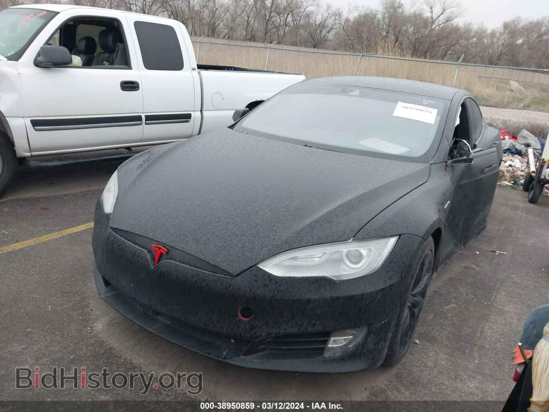 2015 TESLA MODEL S - VIN: 5YJSA1E4XFF111821 - Photo 2