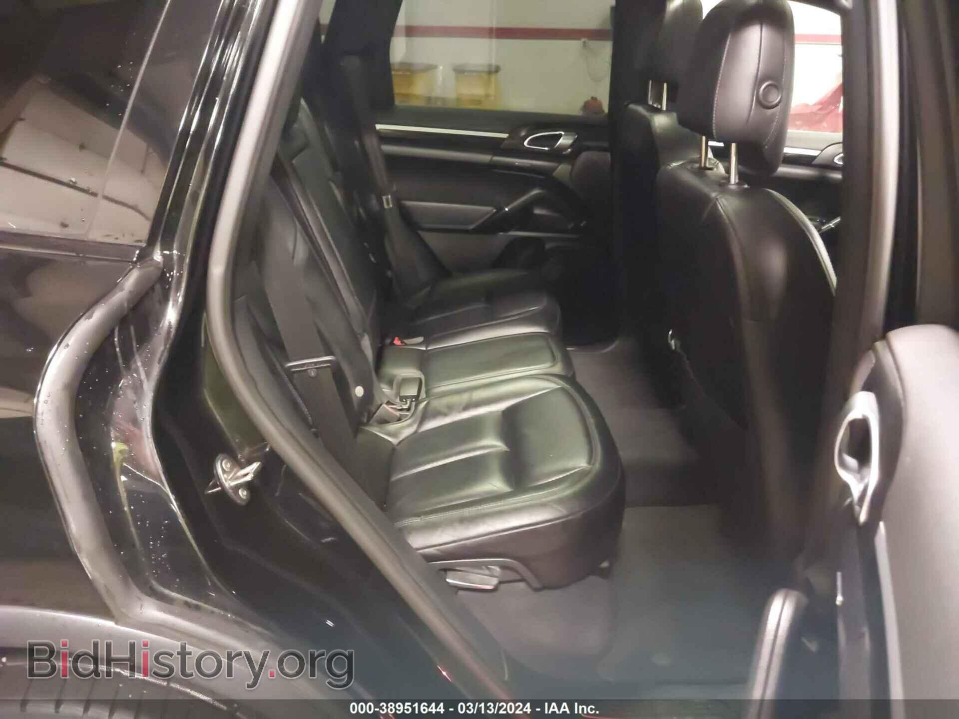 2016 PORSCHE CAYENNE - VIN: WP1AA2A29GLA10708 - Photo 8