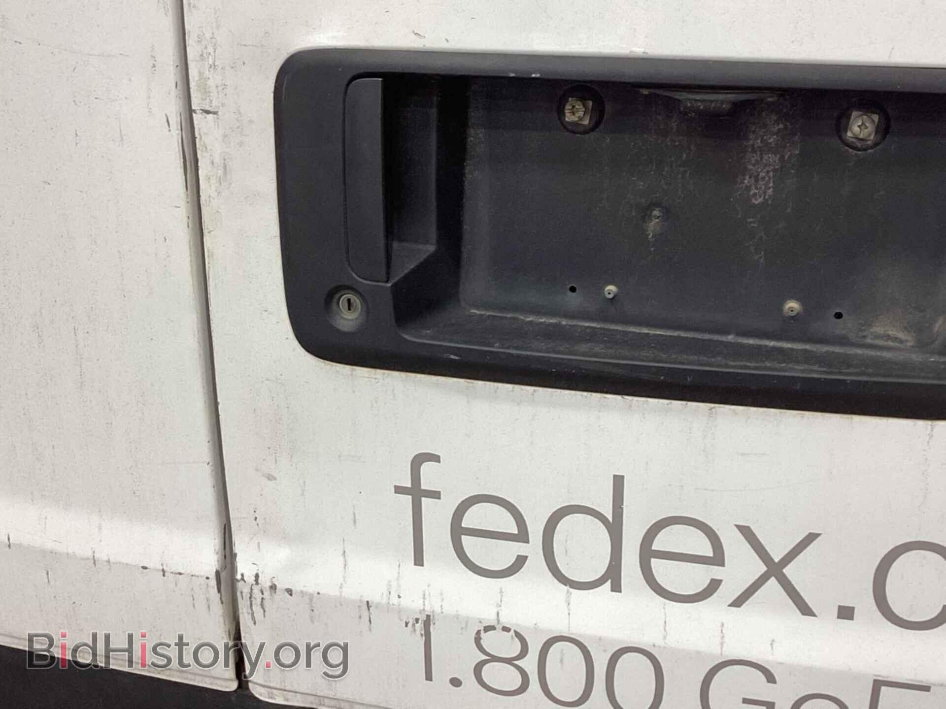 2012 GMC SAVANA 2500 - VIN: 1GTW7FCA4C1188565 - Photo 2
