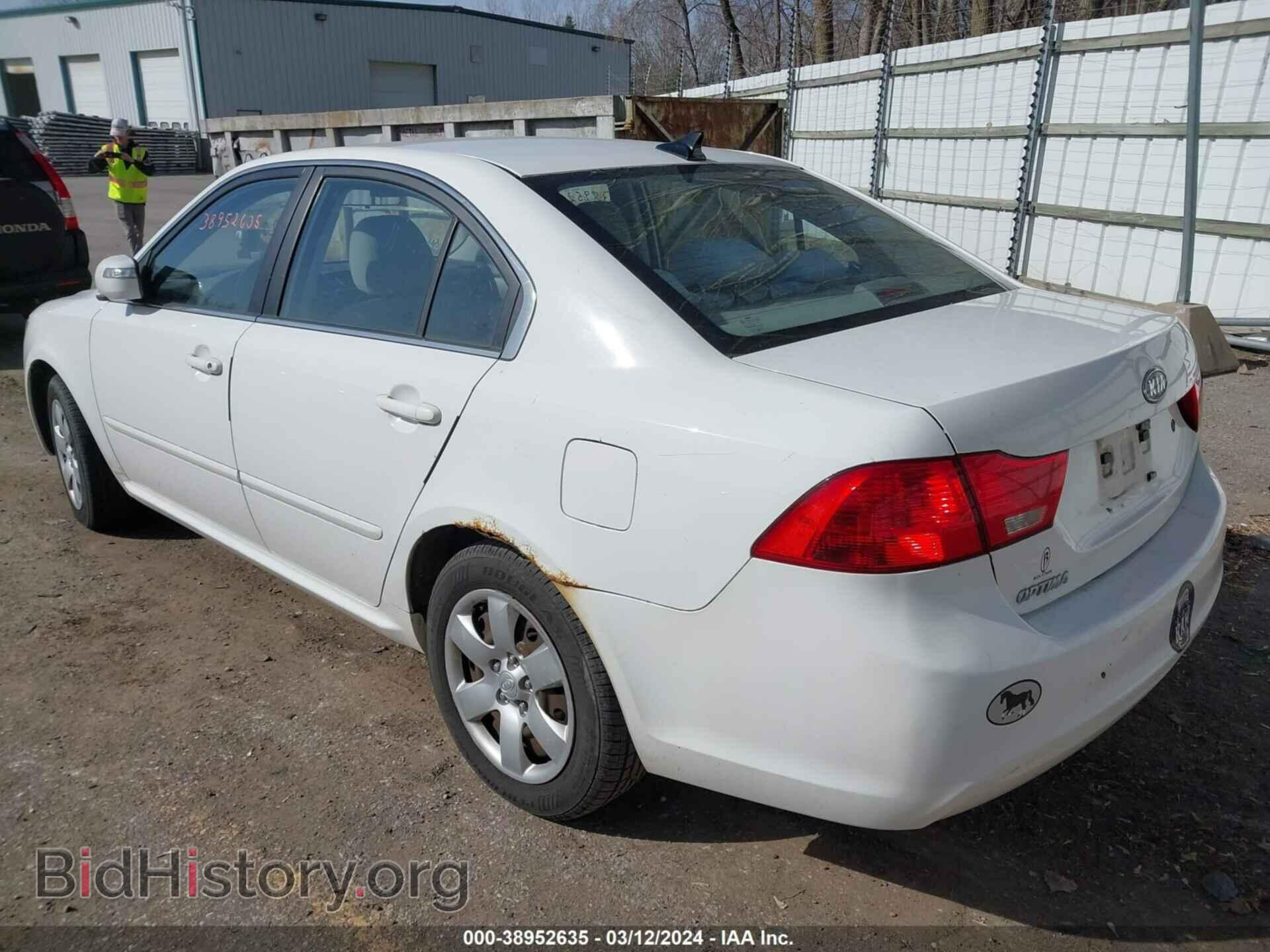2010 KIA OPTIMA - VIN: KNAGG4A80A5392405 - Фото 3