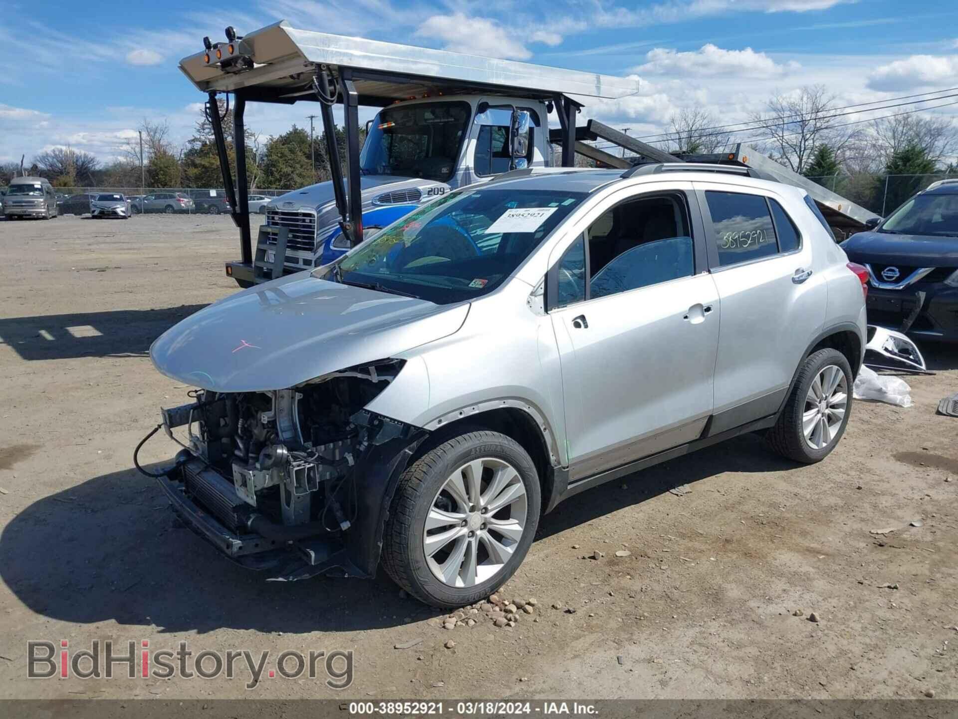 2017 CHEVROLET TRAX - VIN: 3GNCJRSB3HL197247 - Фото 2