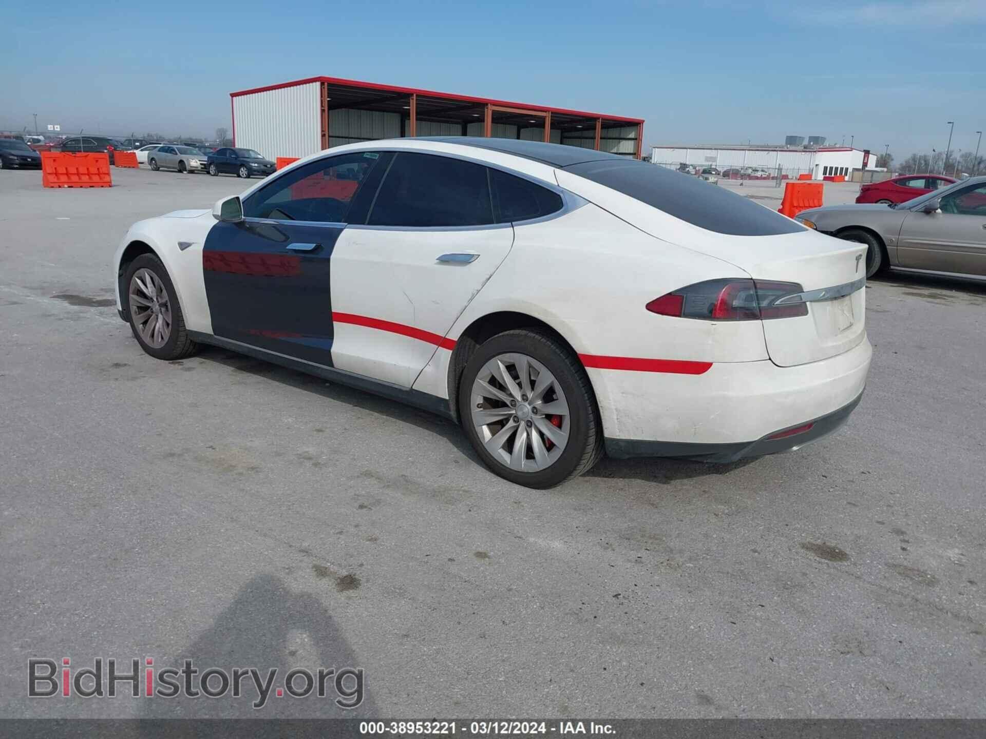 2015 TESLA MODEL S - VIN: 5YJSA1H48FF084775 - Фото 3
