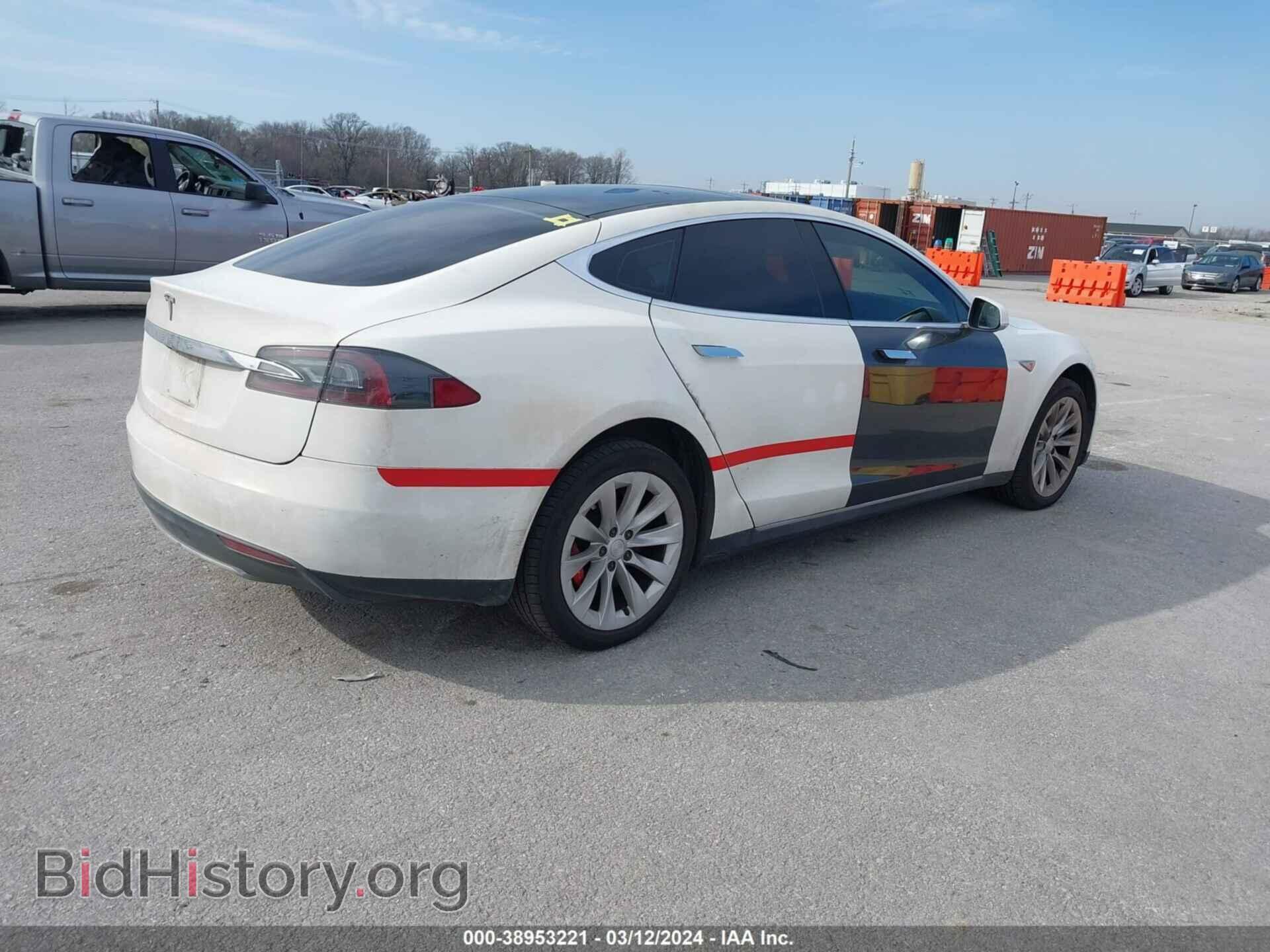 2015 TESLA MODEL S - VIN: 5YJSA1H48FF084775 - Фото 4