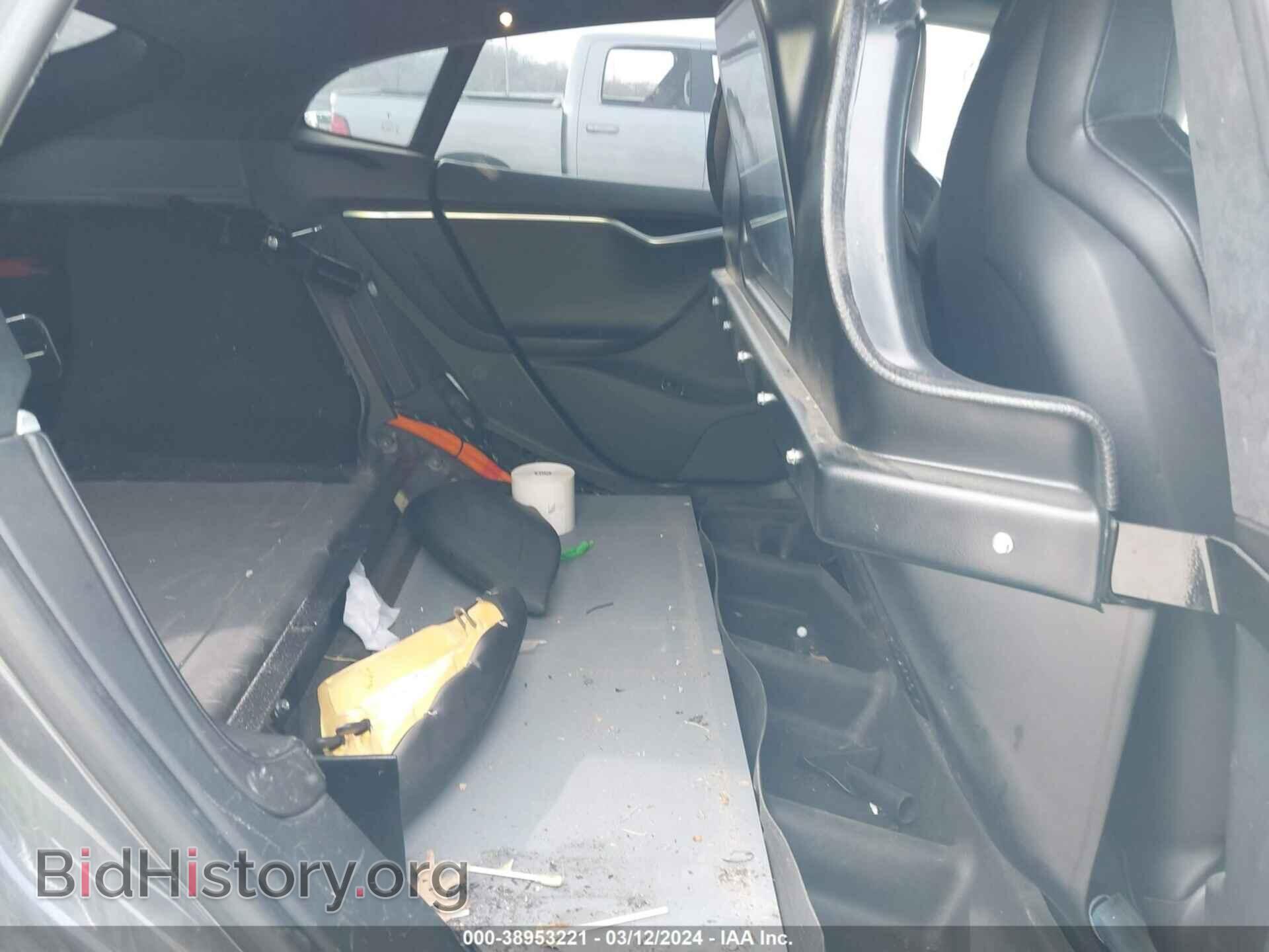 2015 TESLA MODEL S - VIN: 5YJSA1H48FF084775 - Фото 8