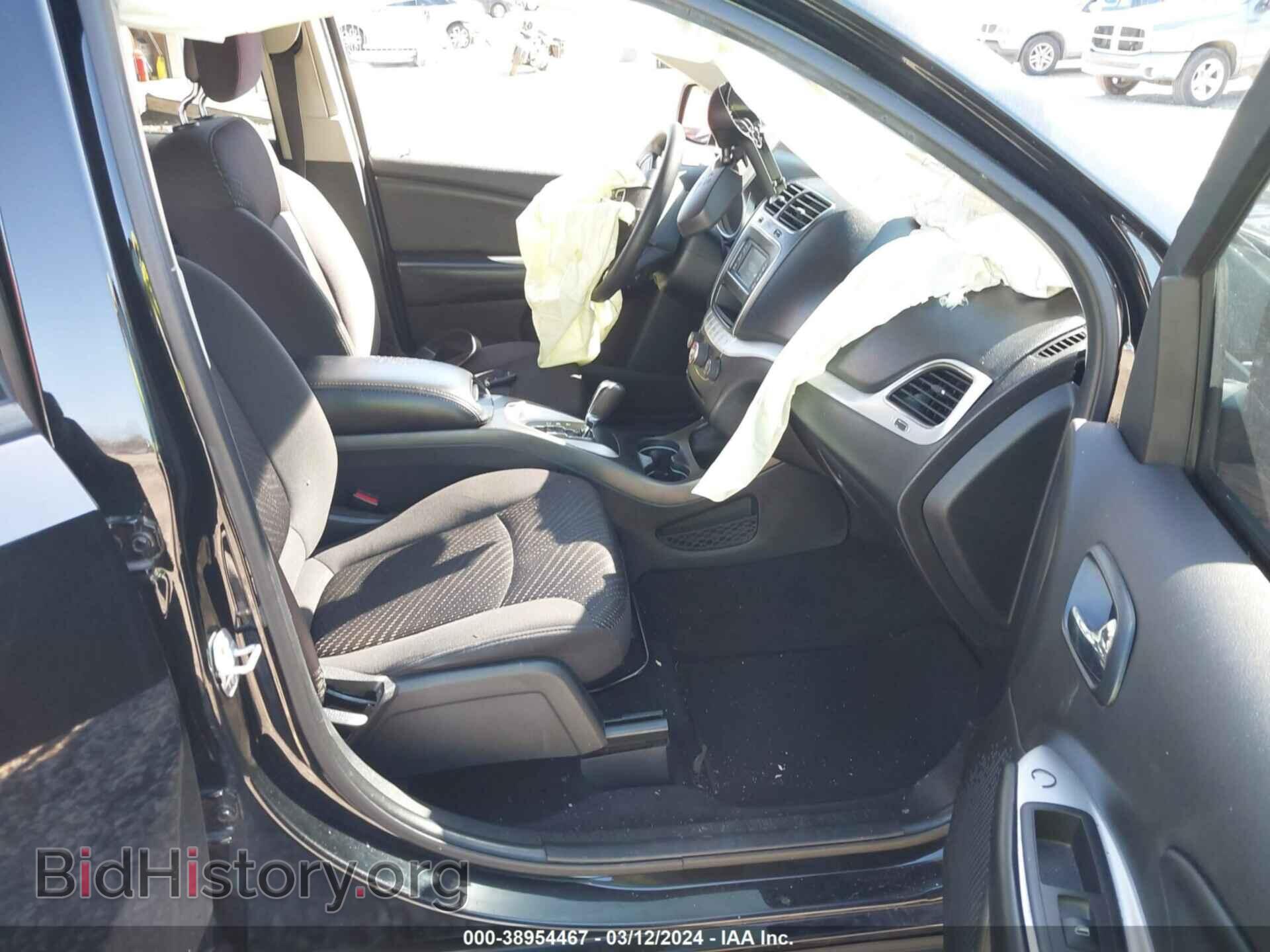 2018 DODGE JOURNEY - VIN: 3C4PDCAB1JT449101 - Фото 5
