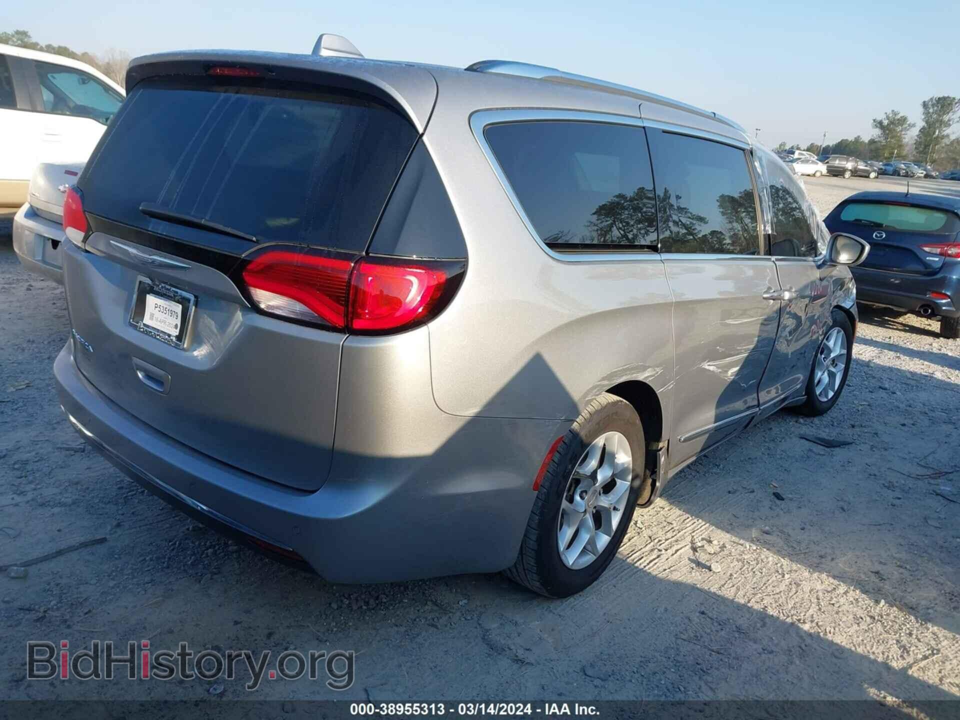 2017 CHRYSLER PACIFICA - VIN: 2C4RC1EG3HR542396 - Photo 4