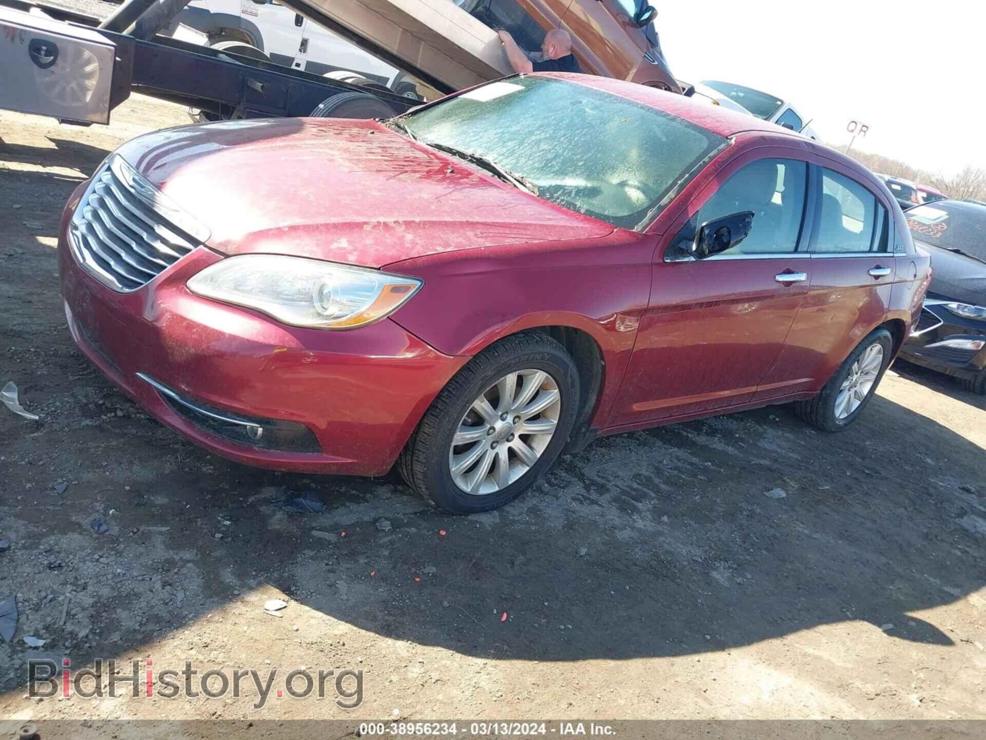 2013 CHRYSLER 200 - VIN: 1C3CCBCG6DN525974 - Фото 2