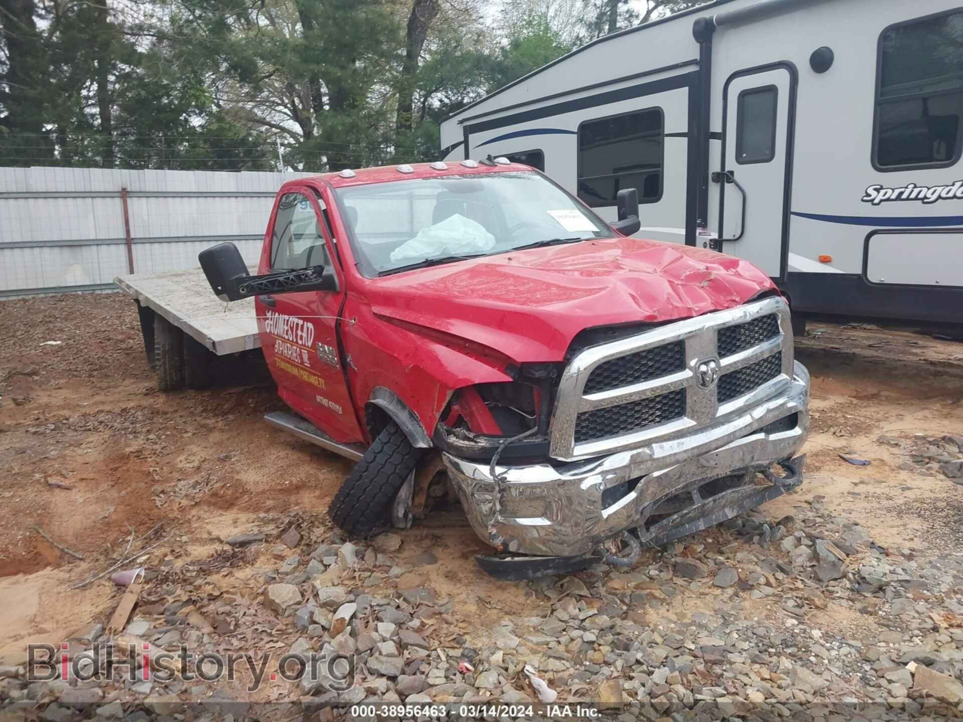 Photo 3C7WRNDL1JG371735 - RAM 5500 CHASSIS 2018