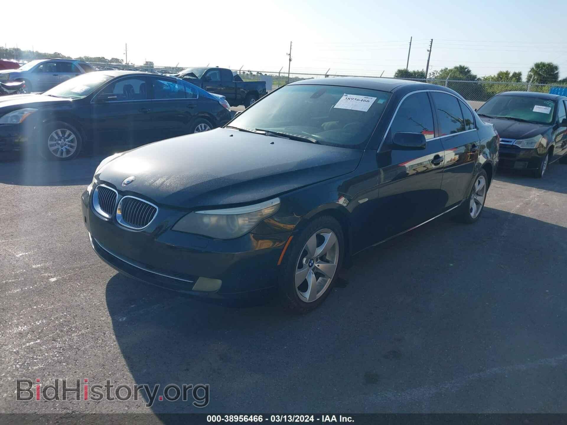 2008 BMW 528I - VIN: WBANU53598CT11254 - Фото 2