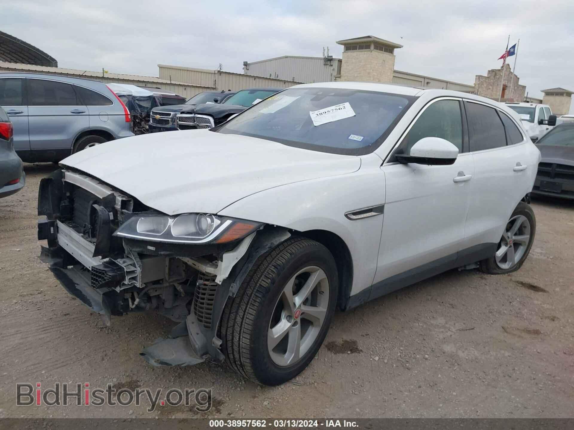 2020 JAGUAR F-PACE - VIN: SADCS2FX0LA645869 - Фото 2