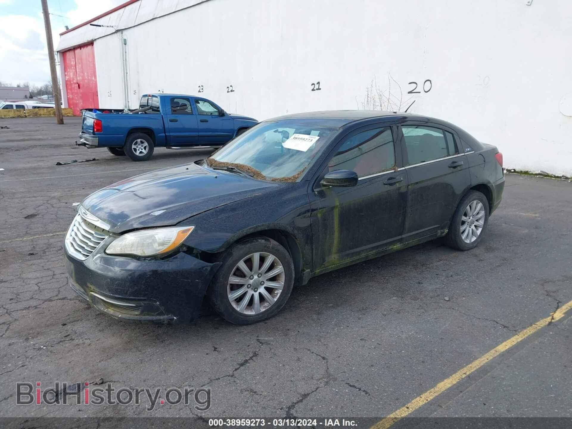 2013 CHRYSLER 200 - VIN: 1C3CCBBB4DN764431 - Фото 2
