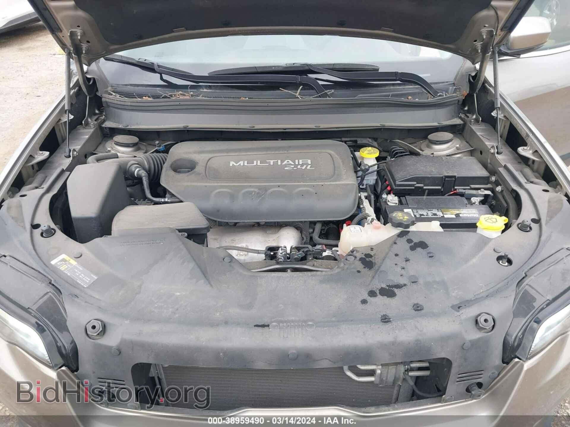 2019 JEEP CHEROKEE - VIN: 1C4PJLLB3KD110577 - Фото 10