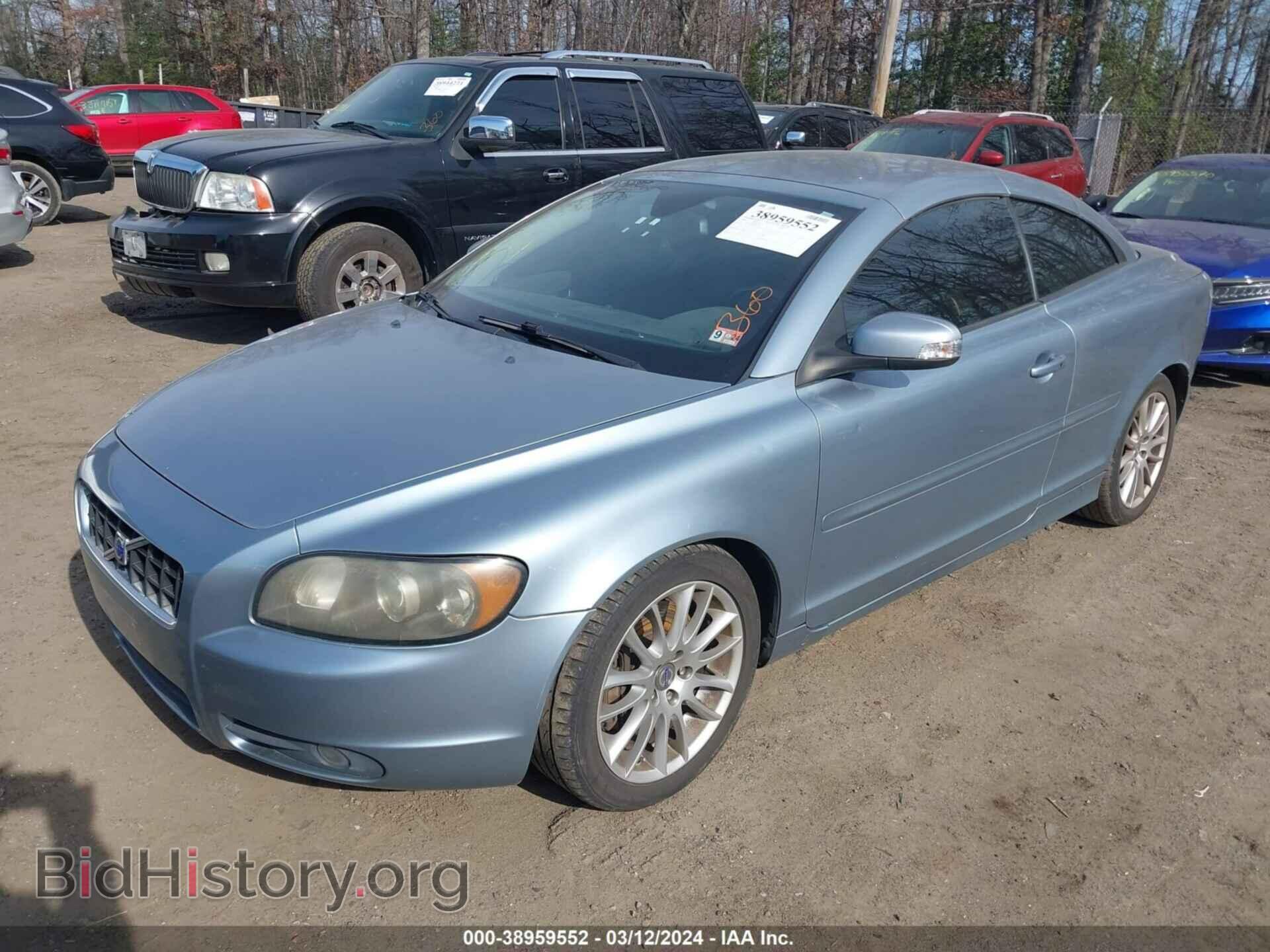 2008 VOLVO C70 - VIN: YV1MC67268J058228 - Фото 2