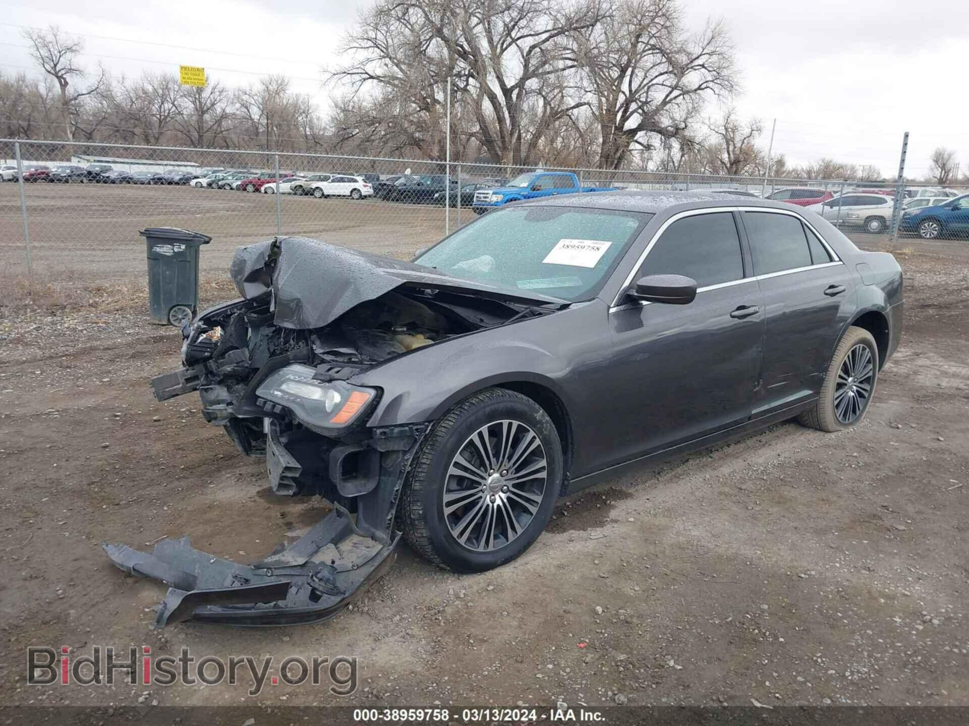 2013 CHRYSLER 300 - VIN: 2C3CCAGG3DH615838 - Фото 2