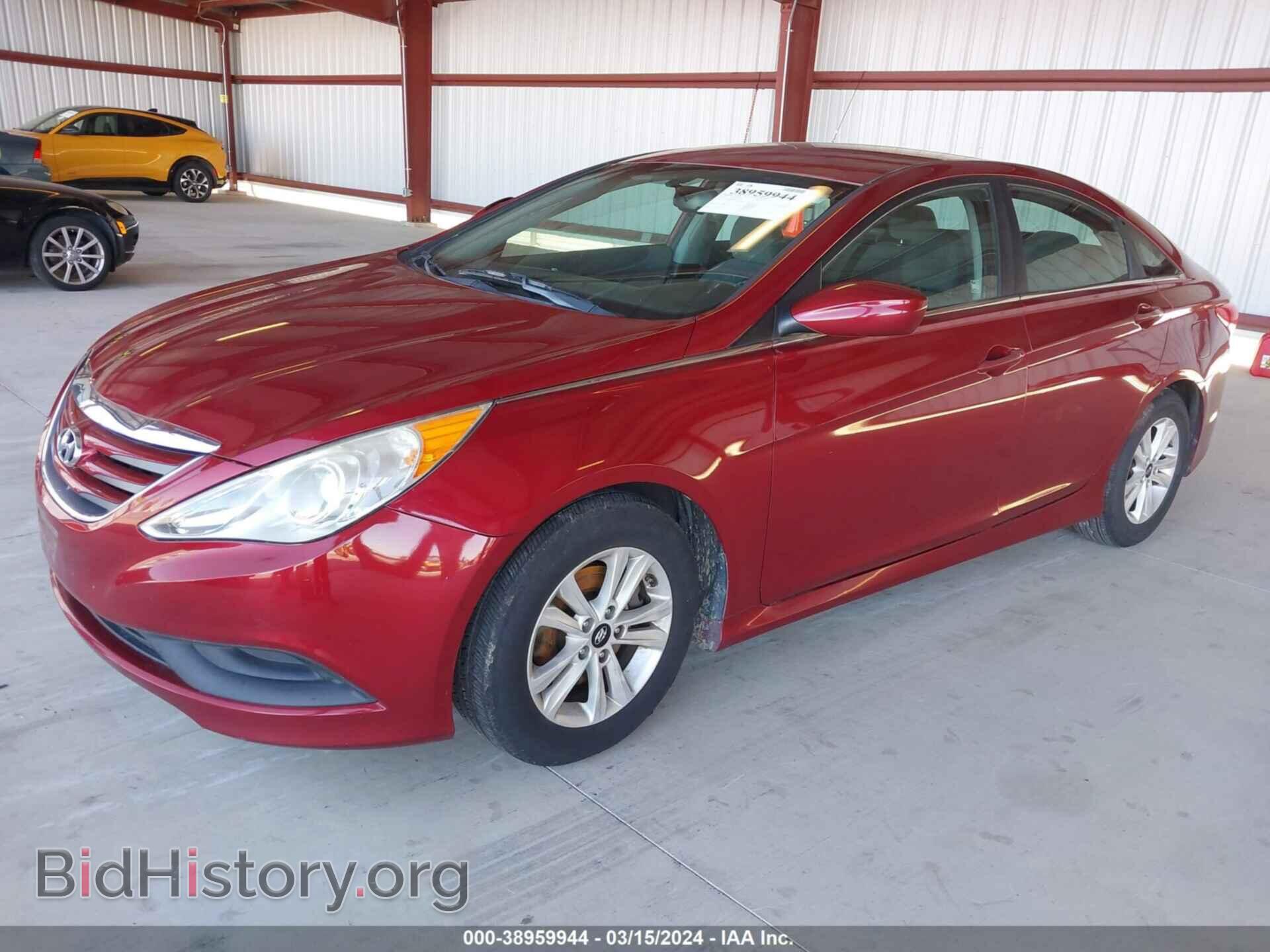 2014 HYUNDAI SONATA - VIN: 5NPEB4AC0EH841715 - Фото 2