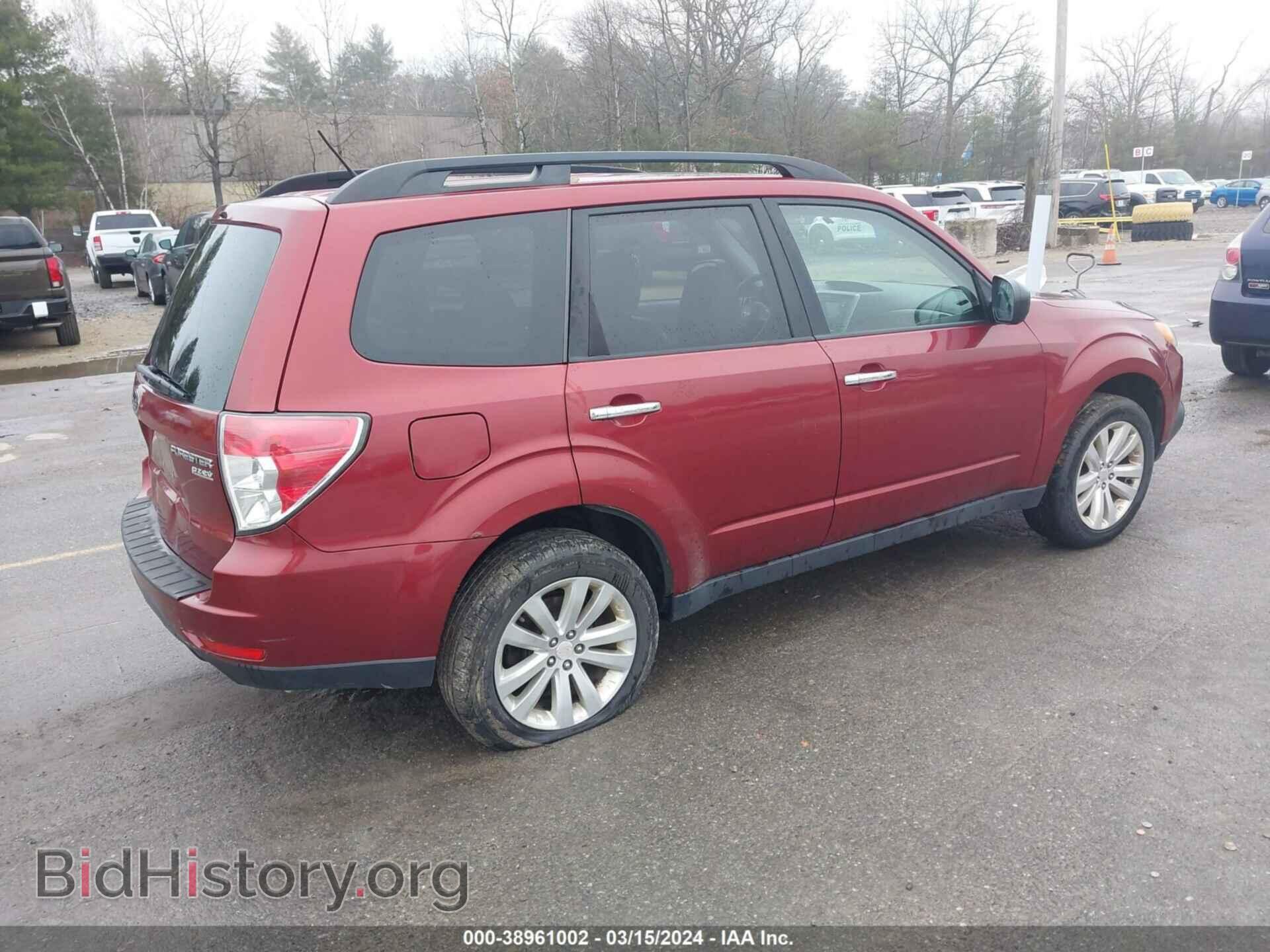2011 SUBARU FORESTER - VIN: JF2SHAEC0BH741930 - Фото 4