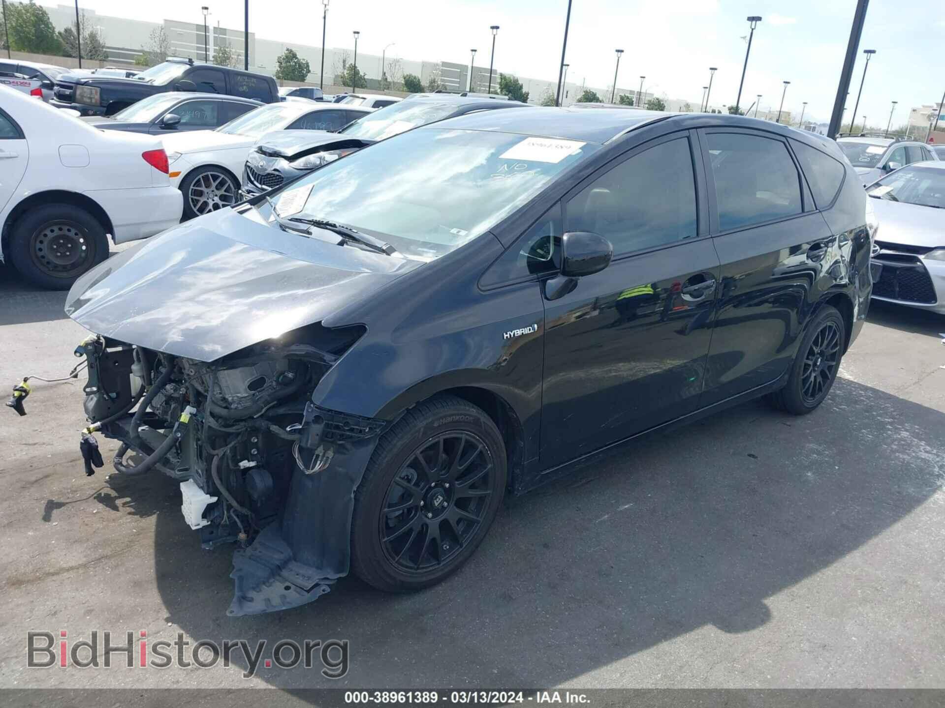2013 TOYOTA PRIUS V - VIN: JTDZN3EU0D3219812 - Фото 2