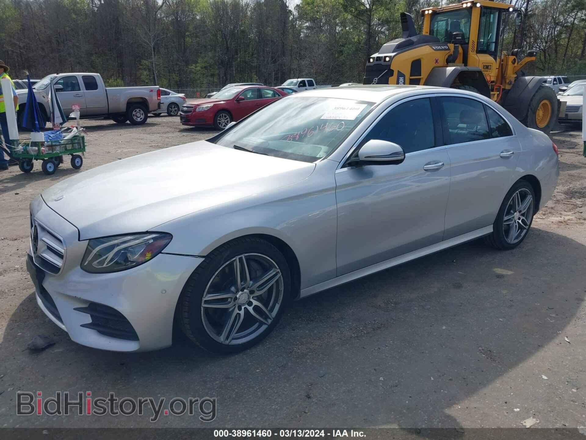 2017 MERCEDES-BENZ E 300 - VIN: WDDZF4JB6HA106901 - Фото 2