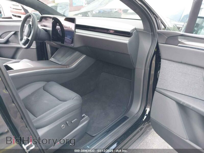 2024 Tesla MODEL X (VIN 7SAXCBE53RF433108) — photo 5 of 16