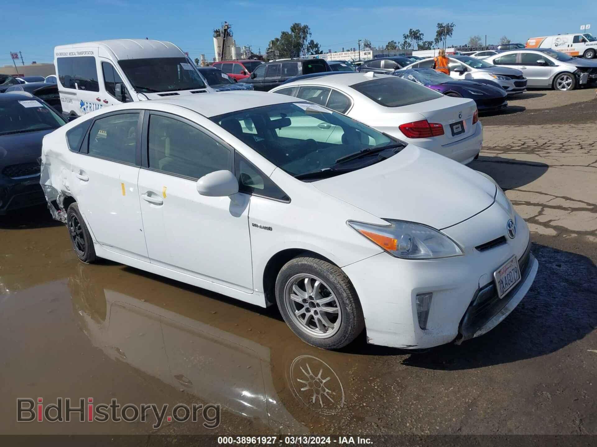 Фотография JTDKN3DU2F1937587 - TOYOTA PRIUS 2015