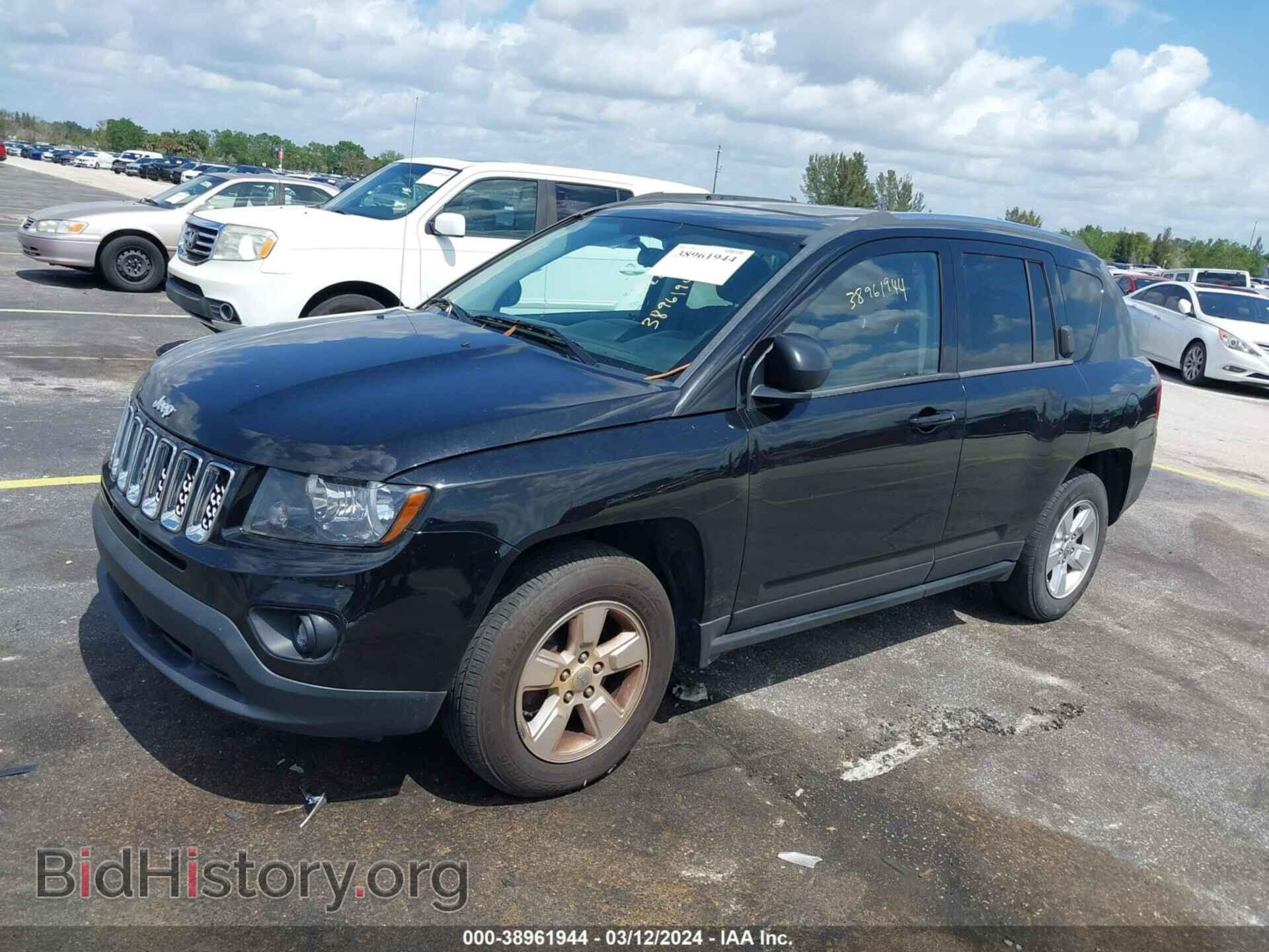 2014 JEEP COMPASS - VIN: 1C4NJCBA7ED555683 - Фото 2