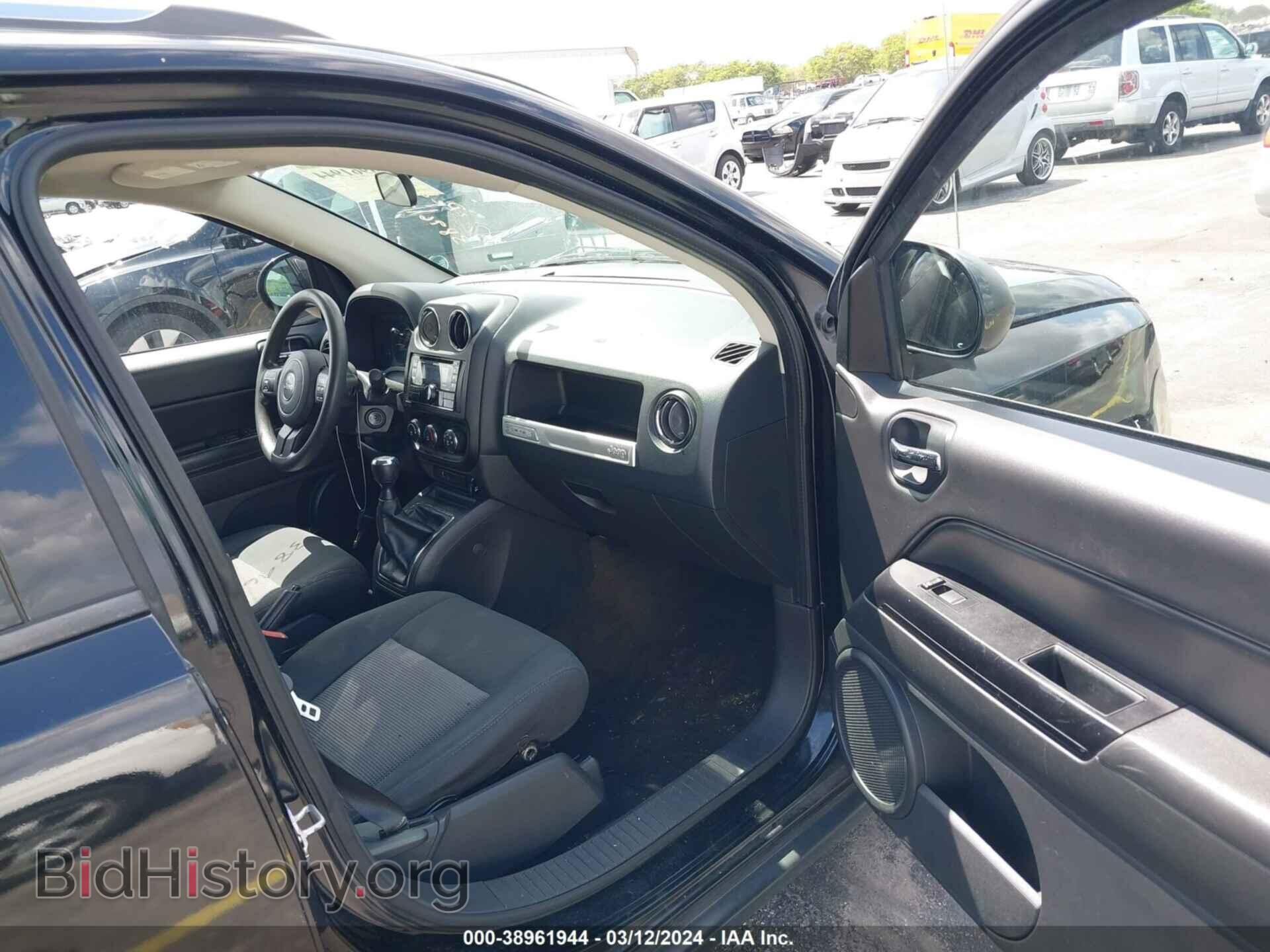 2014 JEEP COMPASS - VIN: 1C4NJCBA7ED555683 - Фото 5