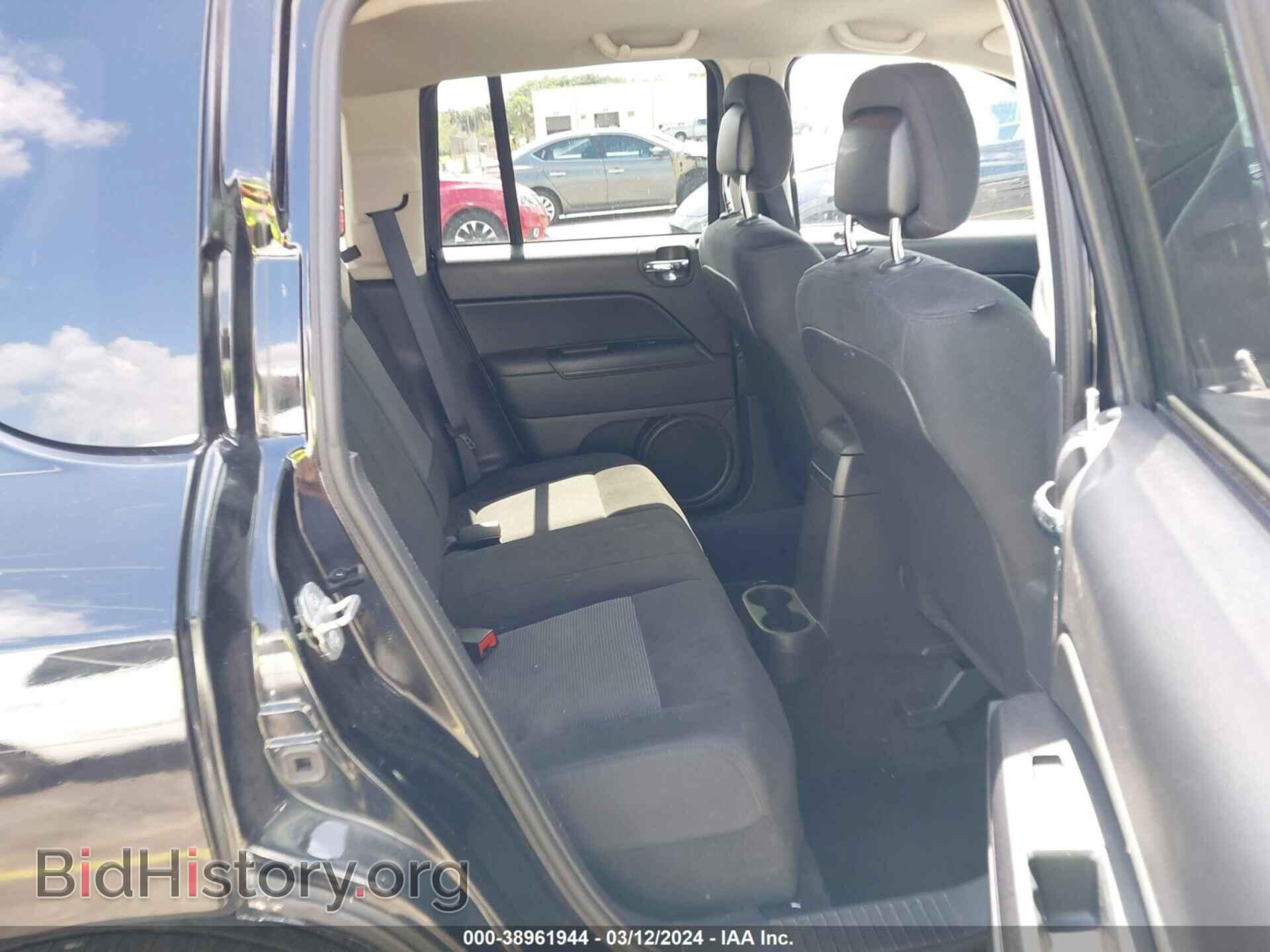 2014 JEEP COMPASS - VIN: 1C4NJCBA7ED555683 - Фото 8