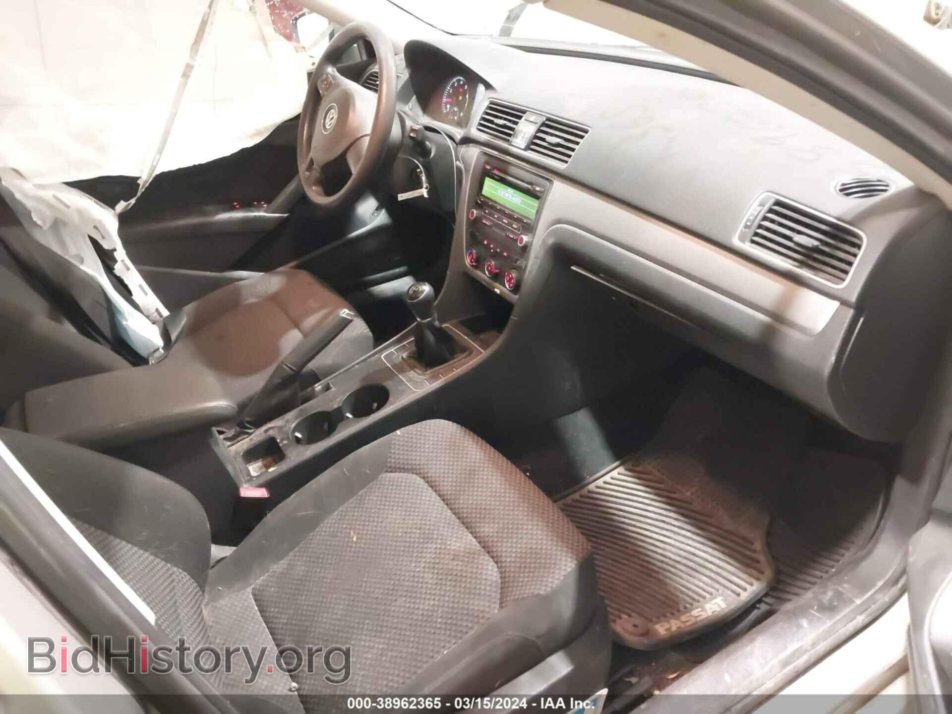 2013 VOLKSWAGEN PASSAT - VIN: 1VWAH7A32DC137523 - Фото 5